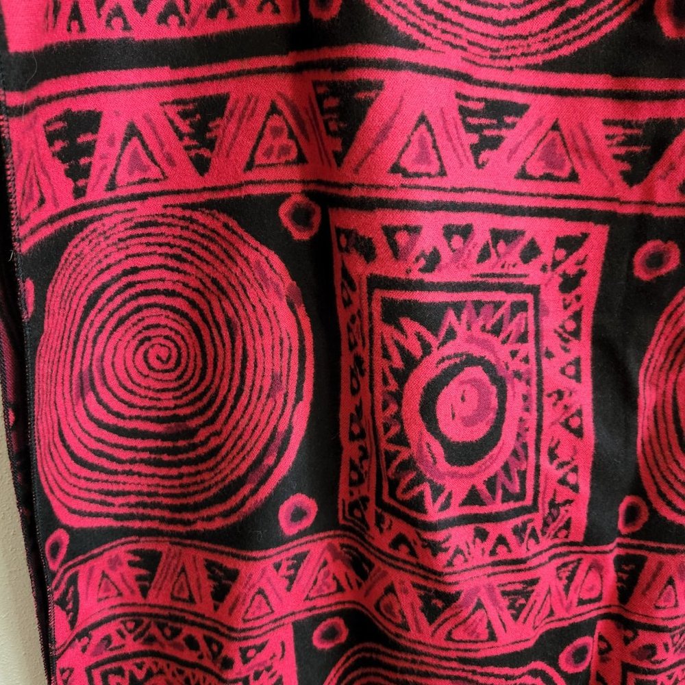 Pretty Persuasions Red and Black 100% Rayon Scarf, new with tags